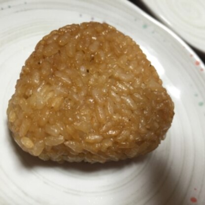 初めて焼きおにぎり作りました！
ハケで塗らなくてイイので、とっても楽にできました(^^)
子ども達にも好評で、足りなくなっちゃいました^^;